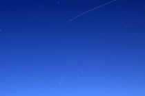 Komet Neowise in vesoljska postaja ISS