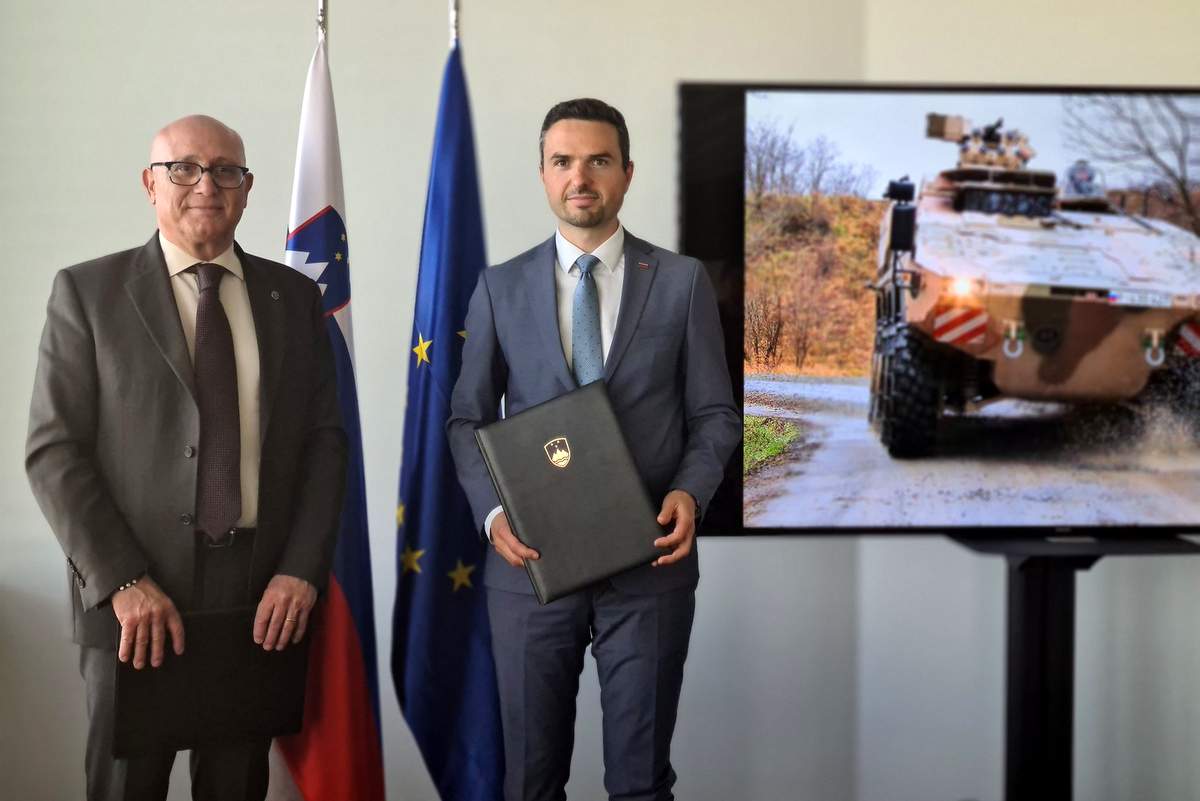 Maja je takratni minister za obrambo v Münchnu podpisal Memorandum o soglasju k programu Boxer v okviru OCCAR, foto:  Monika Sušanj