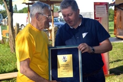 Najstarejši čebelar Franc Bec je prejel Plaketo Občine Sv. Jurij ob Ščavnici
