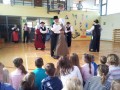Folkloristi zaplesali z otroki