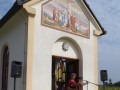 Sv. maša v obnovljeni vaški kapelici