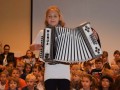 Na harmoniko je zaigrala četrtošolka Eva Tompa