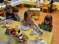 Tradicionalni slovenski zajtrk v Gornji Radgoni
