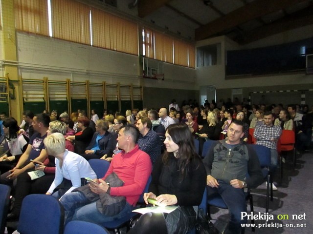 Revija otroških pevskih zborov pri Sv. Tomažu