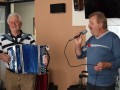 Harmonikar Stako Ilješ in pevec Franc Duh