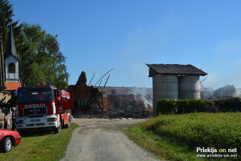 Požar v Radvencih