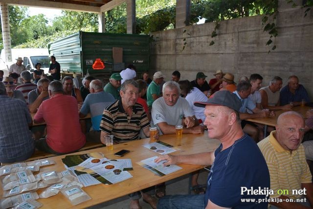 Prikaz zmožnosti poletne obdelave tal