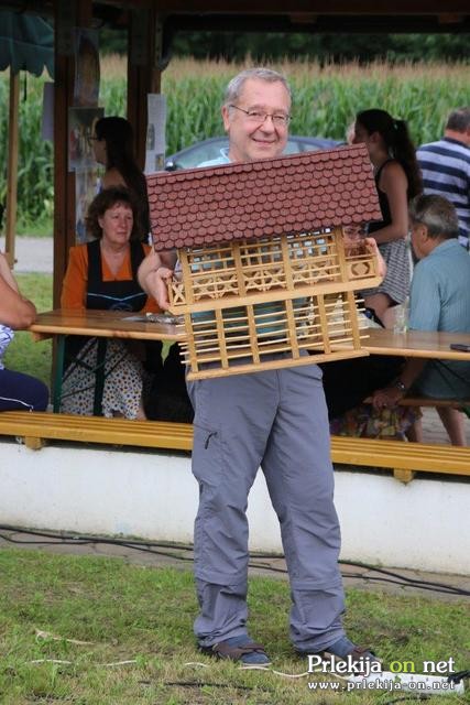 Srečanje ljudskih pevcev in godcev