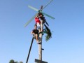 Postavljanje klopotca v Steyerjevem vinogradu