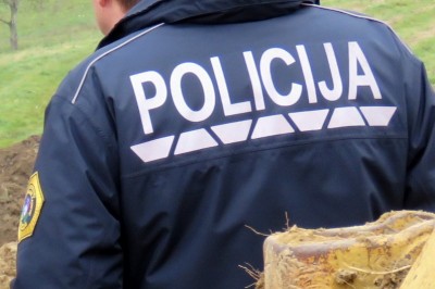 Policija