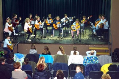 Pomladni koncert učencev kitare