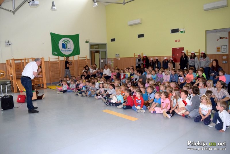 V Tednu Rdečega križa »Nasmeh« v vrtcu in OŠ Križevci