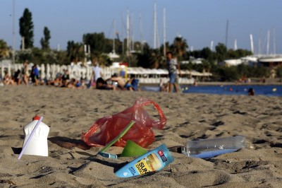Grčija: plastične smeti ob Sredozemskem morju, foto: Milos Bicanski