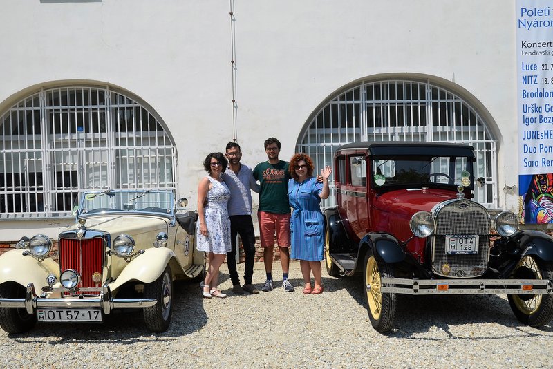 Obisk starodobnih avtomobilov