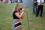 Mlada pevka Stela Tavželj z OŠ Sveta Trojica