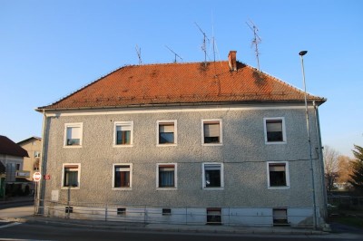 Antene, na strehi Nemškega bloka v Gornji Radgoni, so proizvod Elrada, foto: Ludvik Kramberger