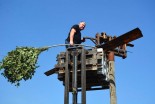 Postavljanje klopotca na kmetiji Fleisinger