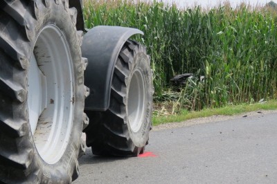 Trčenje traktorja in motorista