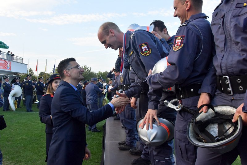 Marjan Šarec na Državnem gasilskem tekmovanju za memorial Matevža Haceta