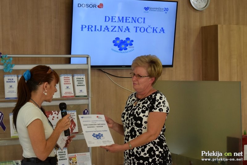 Predaja listine o demenci prijazni točki