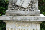 Položitev venca k spomeniku Antonu Kremplu