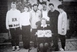 Kristina Pelcl s svojimi šestimi otroki leta 1998