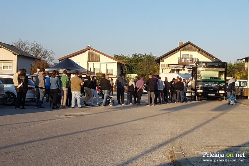 Foodtruck Lars & Sven burgers v Ljutomeru