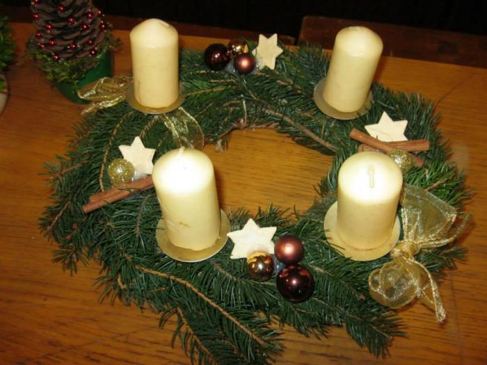 ADVENTNA DELAVNICA