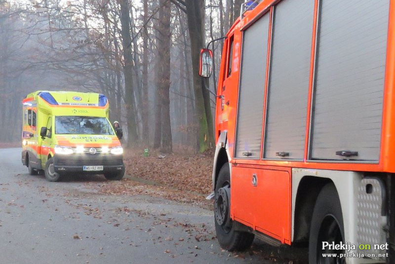 Posredovali so reševalci in gasilci