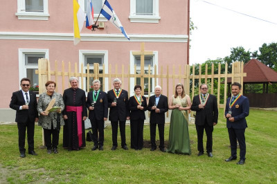 Posaditev potomke najstarejše trte na svetu na Razkrižju