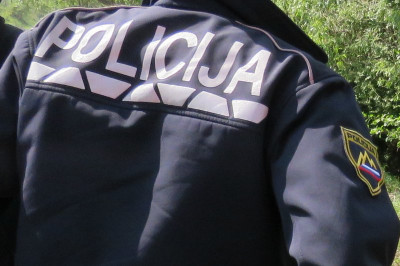 Policija