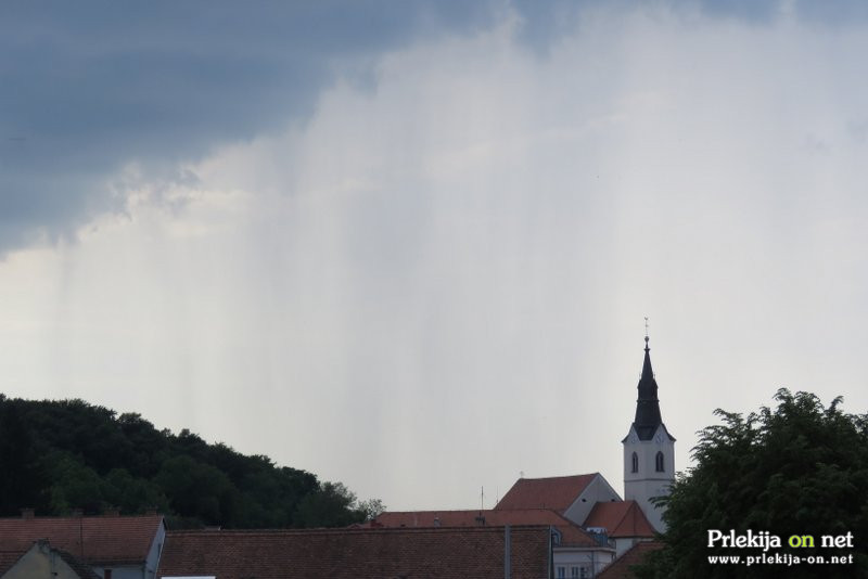 Deževna zavesa nad Ljutomerom