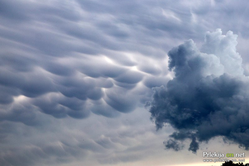 Mammatus oblaki nad Ljutomerom