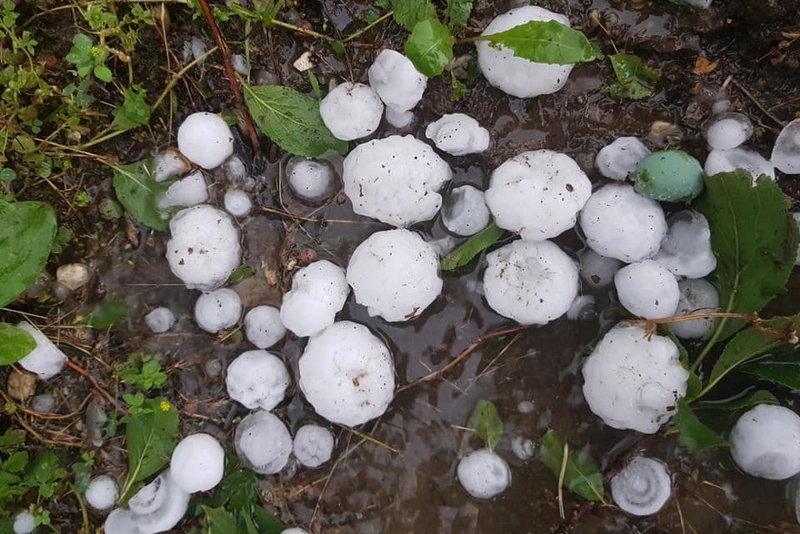 Toča v Neradnovcih, foto: Rok Horvat