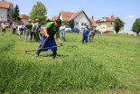 Ročna košnja v Oseku pri Sv. Trojici