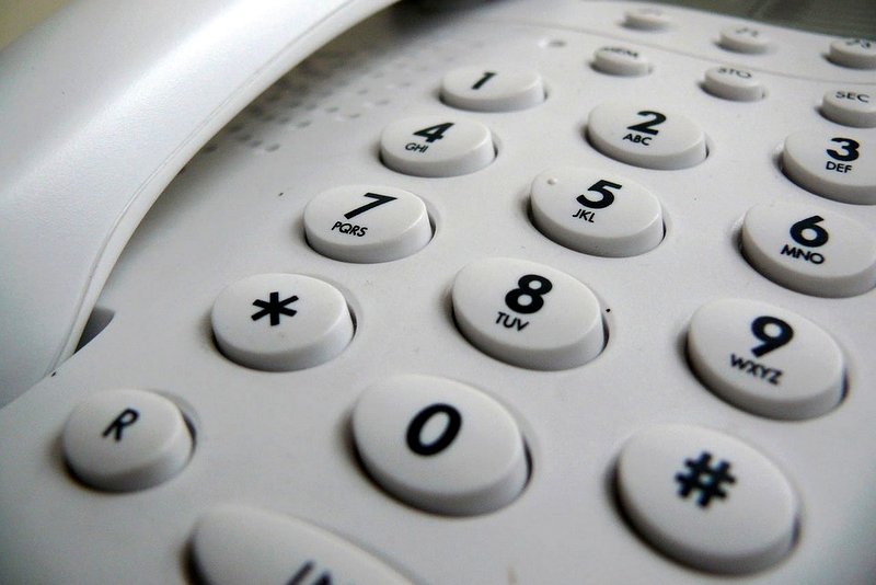 Nepridipravi poskušajo s telefonskim klicem od posameznika pridobiti podatke, foto: PublicDomainPictures/Pixabay