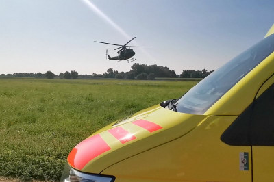 Helikopter je pristal na hipodromu v Borecih