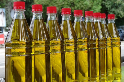 Do danes je bilo zbranih kar 123 litrov odpadnega jedilnega olja, foto: neufal54/Pixabay