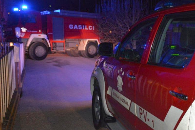 Gasilci PGD Gornja Radona so izvozili s tremi vozili in 14 gasilci