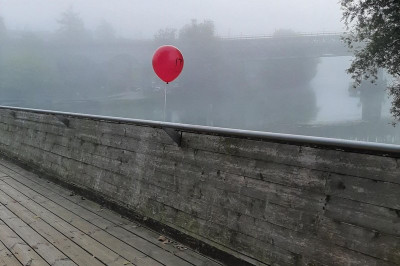 Rdeči baloni v Novem mestu, foto: Blitz Film & Video Distribution