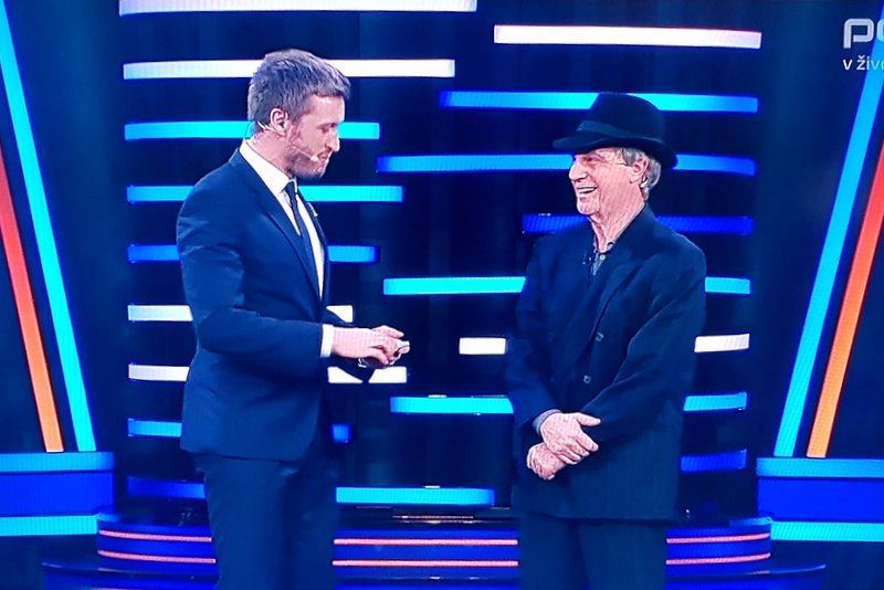 Srđan je imitiral legendarnega glasbenika Leonarda Cohena, foto: zaslon POP TV