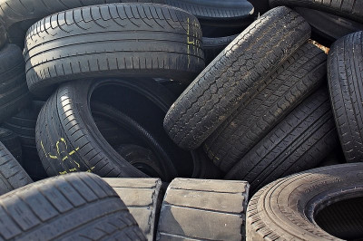 Zaseženih je bilo 48 komadov avtomobilskih pnevmatik in 15 alu platišč, foto: S. Hermann & F. Richter/Pixabay