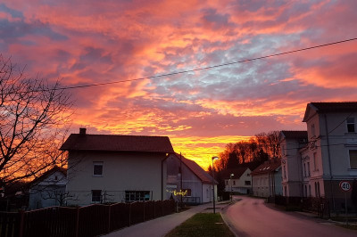 Rdeče jutranje nebo nad Ljutomerom