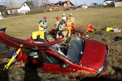 Eno poškodovano osebo je v UKC Maribor prepeljal helikopter Slovenske vojske