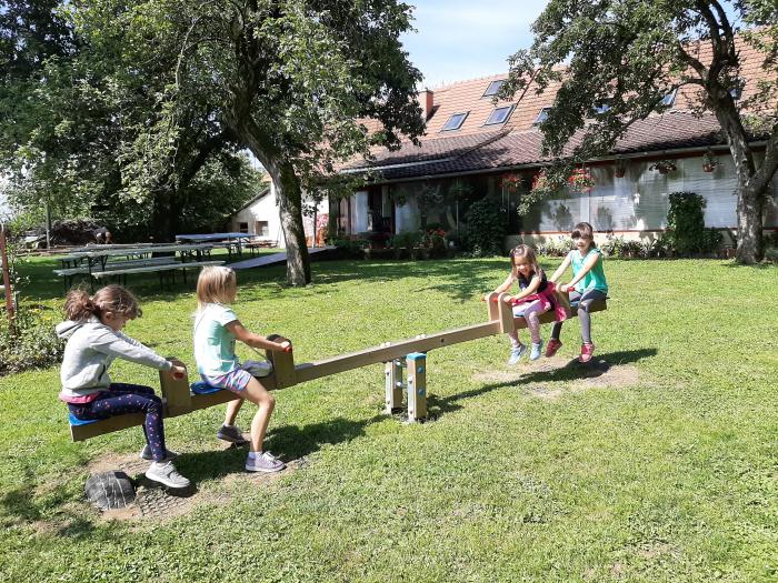 Brezplačno počitniško varstvo otrok z delavnicami