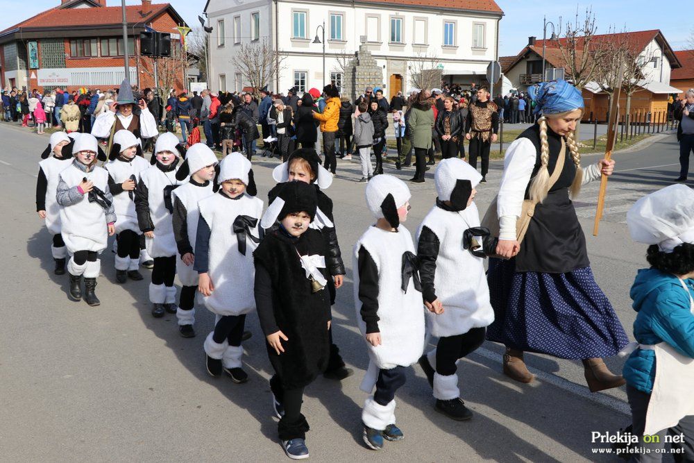 Pustna povorka v Središču ob Dravi