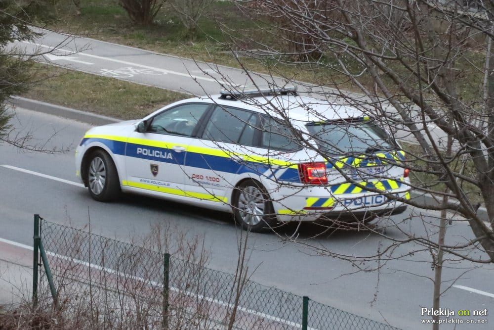 Izven naselja Razkrižje so ljutomerski policisti prijeli štiri tujce