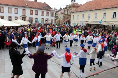 Fašenk v Lotmerki