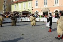 Povorka tradicionalnih pustnih likov in mask