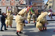 Povorka tradicionalnih pustnih likov in mask